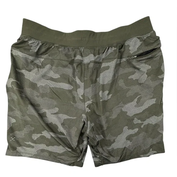Lululemon |‎ THE Shorts 9” Linerless | Camo | Excellent condition!! - Picture 2 of 4